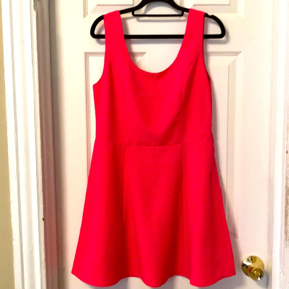 Love Riche, beautiful girls dress.